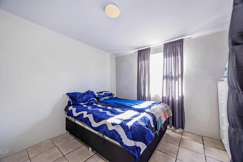 6 Bedroom Property for Sale in Goodwood Estate Western Cape